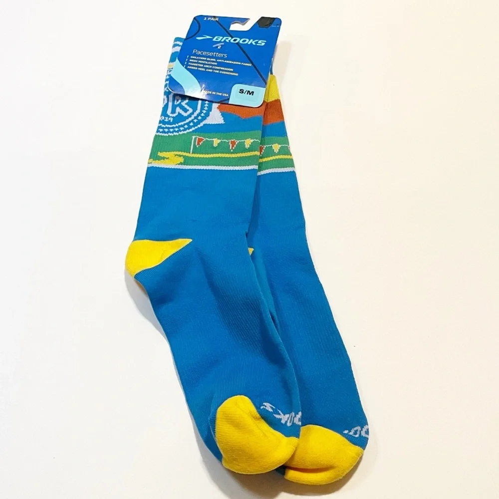 NWT Brooks Pacesetters Running Socks | Blue Yellow Green | S/M
